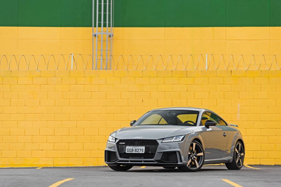  Audi TT RS Coupe (8S) 2018 года  (LA) (фото 5 из 10)